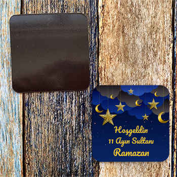 Lacivert Siyah Bulutlarda Yıldız ile Ay Temal Magnet 