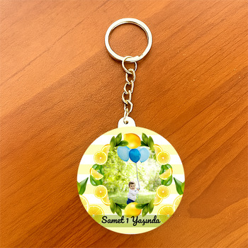 Limon Çerçeve ile Çizgili Fon Temalı Daire Plastik Anahtarlık