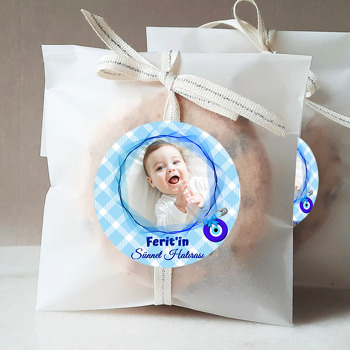 Mavi Beyaz Fonda Dalga Çerçeve ile Sünnet Nazarlık Temalı Sticker