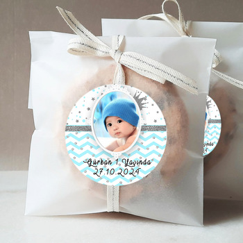 Mavi Zeminli Simli Gümüş Taç Temalı Resimli Sticker