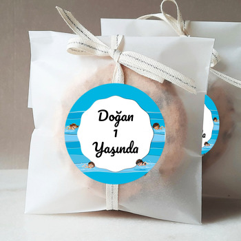 Minik Yüzücü Temalı Sticker
