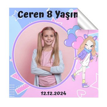 Mor Pembe Balonlar ile Genç Kız Temalı Kare Etiket