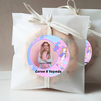 Mor Pembe Balonlar ile Genç Kız Temalı Sticker