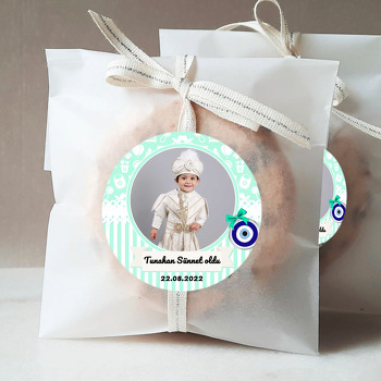 Nazarlık ile Yeşil Bebek Eşyaları Fon Temalı Sticker