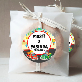 Neşeli Arabalar Temalı Sticker