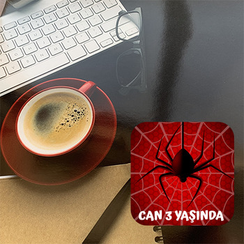 Örümcek Kırmızı Fon Temalı Bardak Altlığı