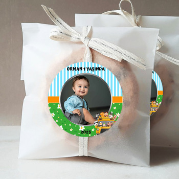 Otobüste Sevimli Hayvanlar Temalı Sticker
