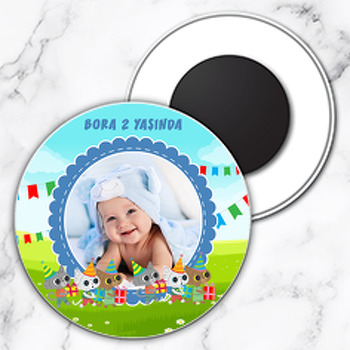 Parti Kedileri Temalı Resimli Daire Plastik Magnet