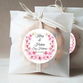 Pembe Bahar Çiçekleri ile Gold Yapraklar Çerçeve Temalı Sticker