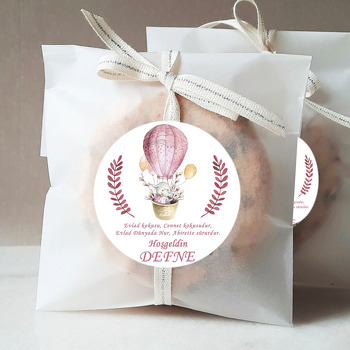 Pembe Balonla Uçan Fil Temalı Sticker