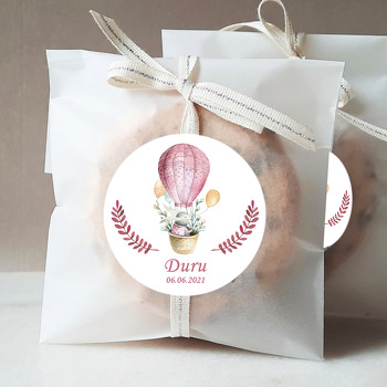 Pembe Balonla Uçan Tavşan Temalı Sticker
