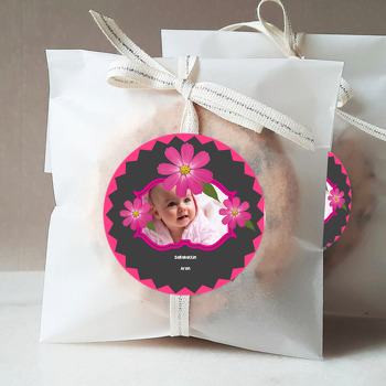 Pembe Çiçek Temalı Sticker