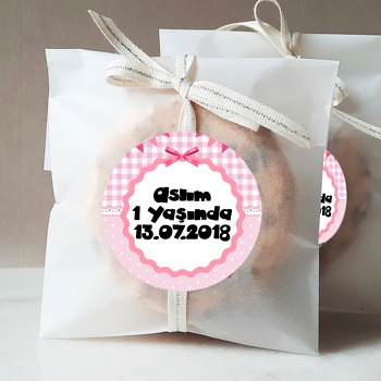 Pembe Kurdele Temalı Sticker