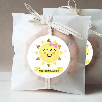 Pembe Kurdeleli Güneş Temalı Sticker