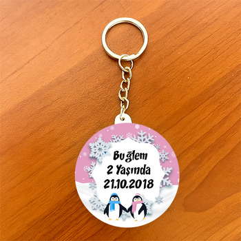 Pembe Penguen Temalı Daire Plastik Anahtarlık