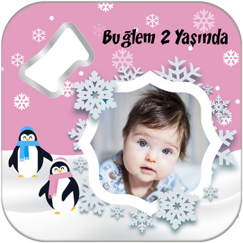 Pembe Penguen Temalı Kare Magnet Açacak