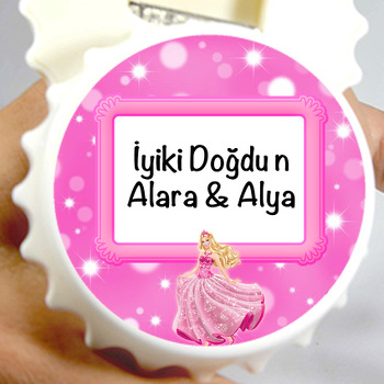 Pembe Prenses Temalı Kapak Şekilli Magnet Açacak