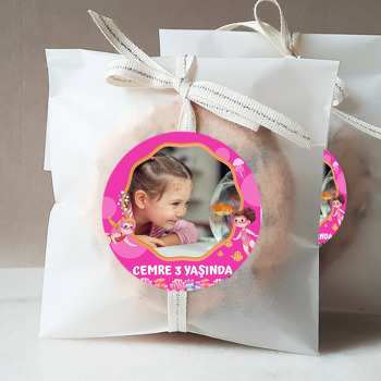 Pembe Su Altı ve Yüzücüler Temalı Sticker