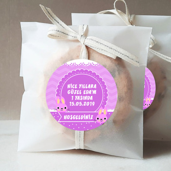 Pembe Tavşan Temalı Sticker