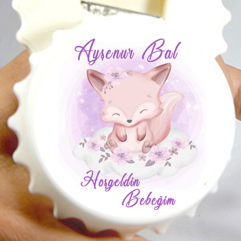 Pembe Tilki Temalı Kapak Şekilli Magnet Açacak