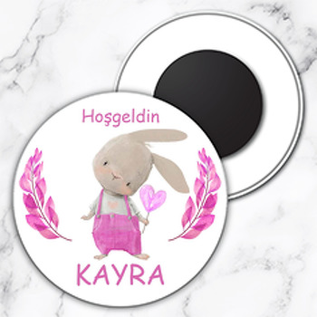 Pembe Tulumlu Tavşan Temalı Plastik Daire Magnet