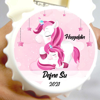 Pembe Unicorn ile Yavrusu Temalı Kapak Şekilli Magnet Açacak