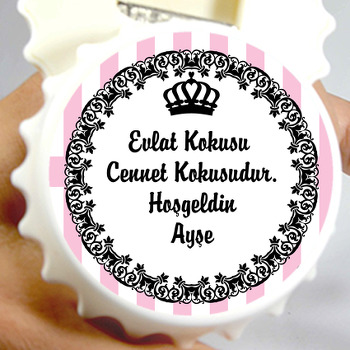 Pembe Zeminli Taç Temalı Kapak Şekilli Açacak