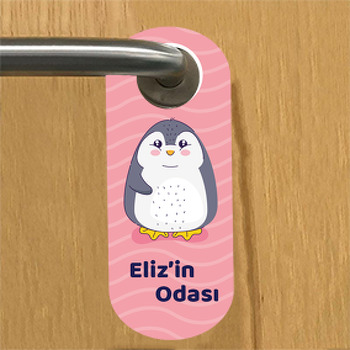 Penguen ile Pembe Fon Temalı Çocuk Odası Kapı Askısı