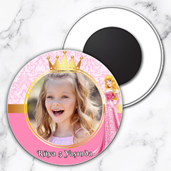 Prenses Aurora Temalı Resimli Daire Plastik Magnet