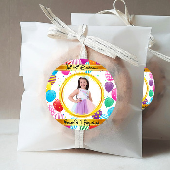 Renkli Balonlar Ve Konfeti Temalı Resimli Sticker
