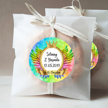 Renkli Kanatlar Temalı Doğum Günü Sticker