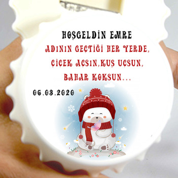 Şapkalı Ayıcık Temalı Kapak Şekilli Magnet Açacak