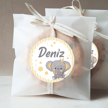 Sarı Taçlı Fil ile Çizgili Fon Temalı Hoşgeldin Bebek Sticker