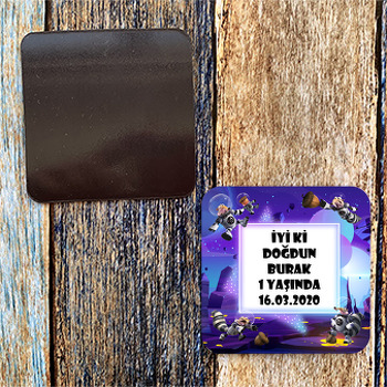 Scrat Uzayda Temalı Kare Doğum Günü Magnet
