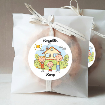 Sevimli Aile ile Ev Temalı Sticker