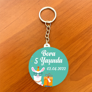 Sevimli Lama Partide Temalı Daire Plastik Anahtarlık