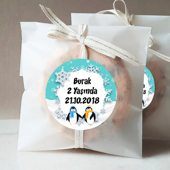 Sevimli Penguen Temalı Sticker