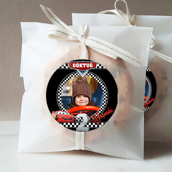 Şimşek Mcqueen 2 Yaş Temalı Sticker