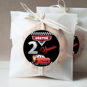 Şimşek Mcqueen 2 Yaş Temalı Sticker