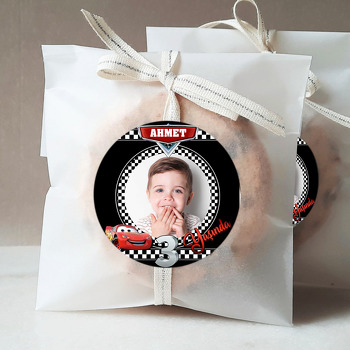 Şimşek Mcqueen 3 Yaş Temalı Sticker