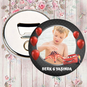 Şimşek Mcqueen ile Kırmızı Balon Siyah Fon Temalı Magnet Açacak