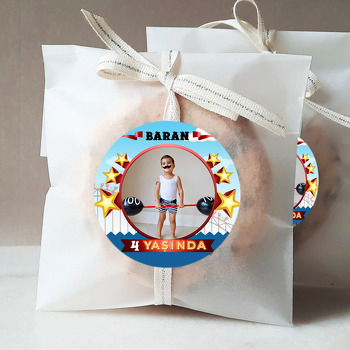 Sirk Mavi Fon Temalı Resimli Sticker