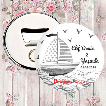 Siyah Beyaz Puantiye ile Çizgili Yelkenli Gemi ve Martılar Temalı Magnet Açacak