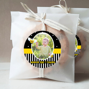 Siyah Dore ve Arı Temalı Resimli Sticker