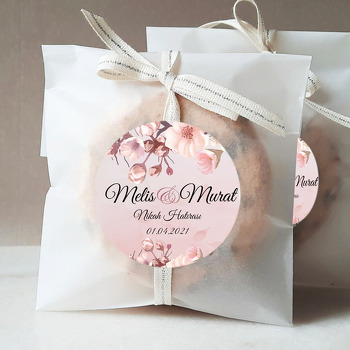 Soft Çiçekler ile Gül Kurusu Fon Temalı Sticker