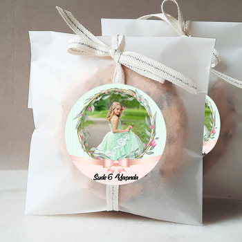 Soft Pembe Kurdele ve Yaprak Çerçeve Temalı Sticker