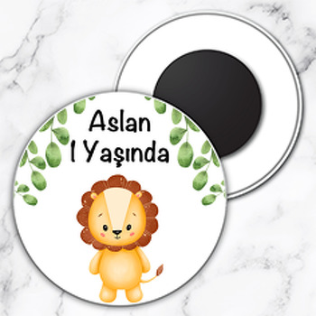 Soft Tonlarda Aslan Temalı Daire Plastik Doğum Günü Magnet