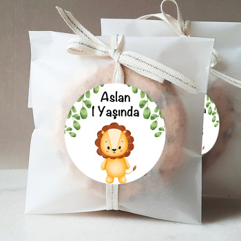 Soft Tonlarda Aslan Temalı Sticker