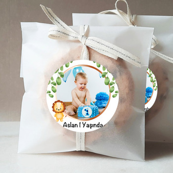 Soft Tonlarda Aslan Temalı Sticker