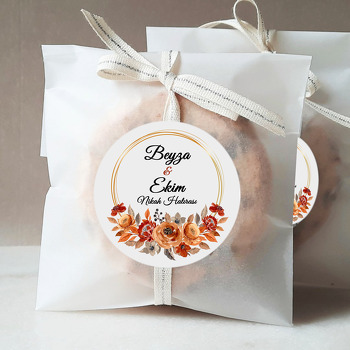 Sonbahar Yaprakları ve Gold Çerçeve Temalı Sticker